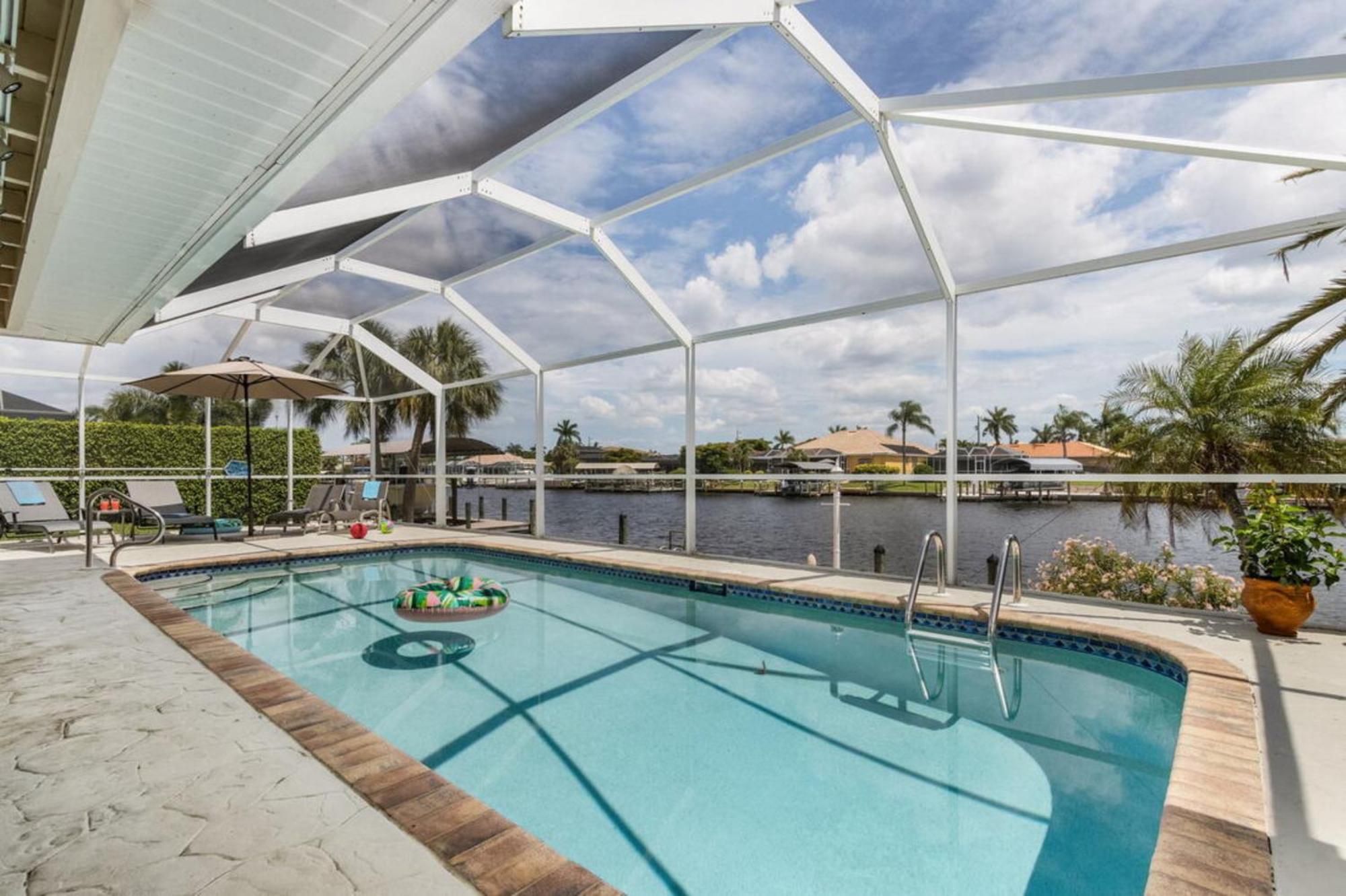 Villa Catalina Isles - Holidays In Paradise Cape Coral Eksteriør bilde