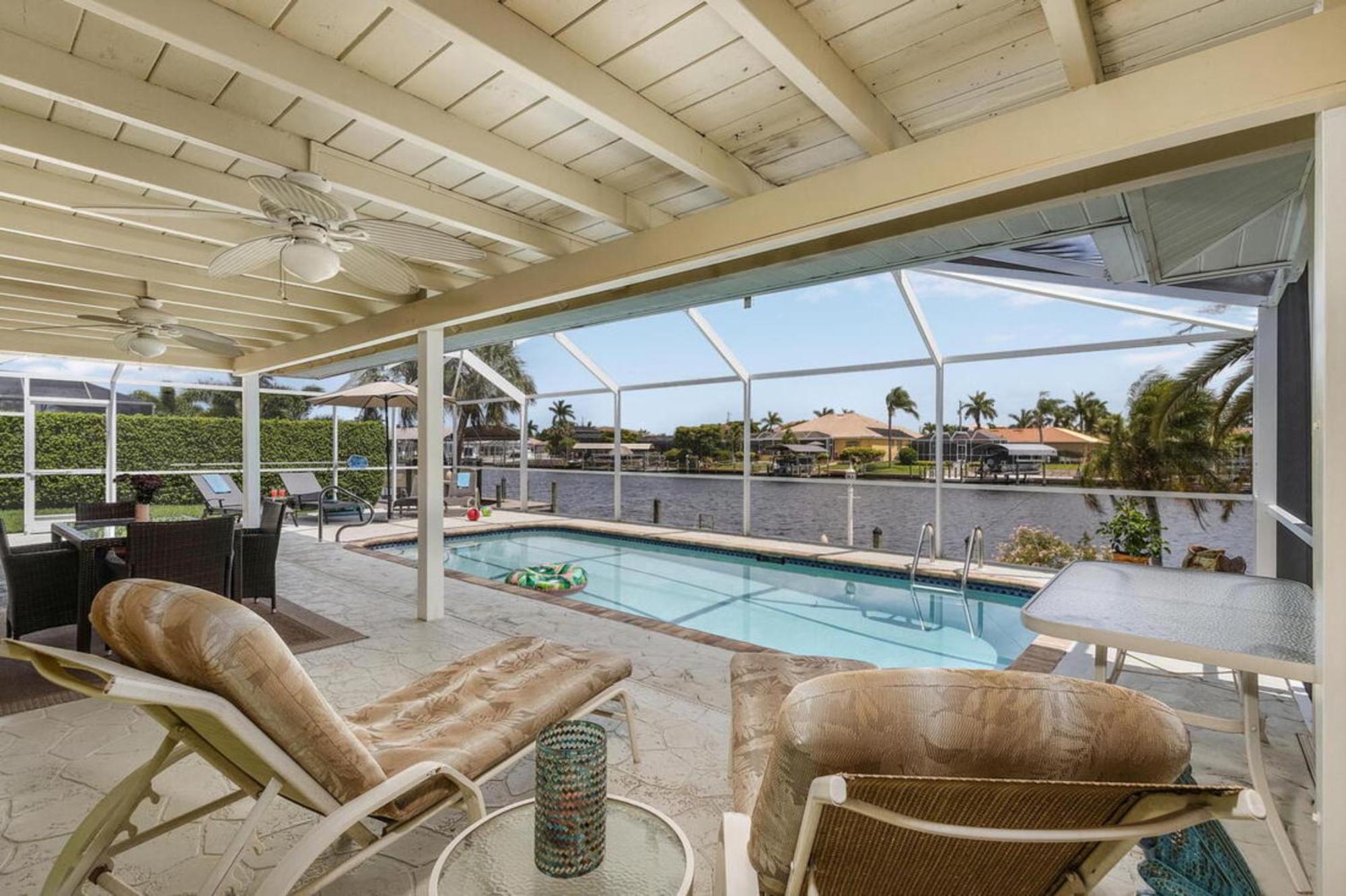 Villa Catalina Isles - Holidays In Paradise Cape Coral Eksteriør bilde