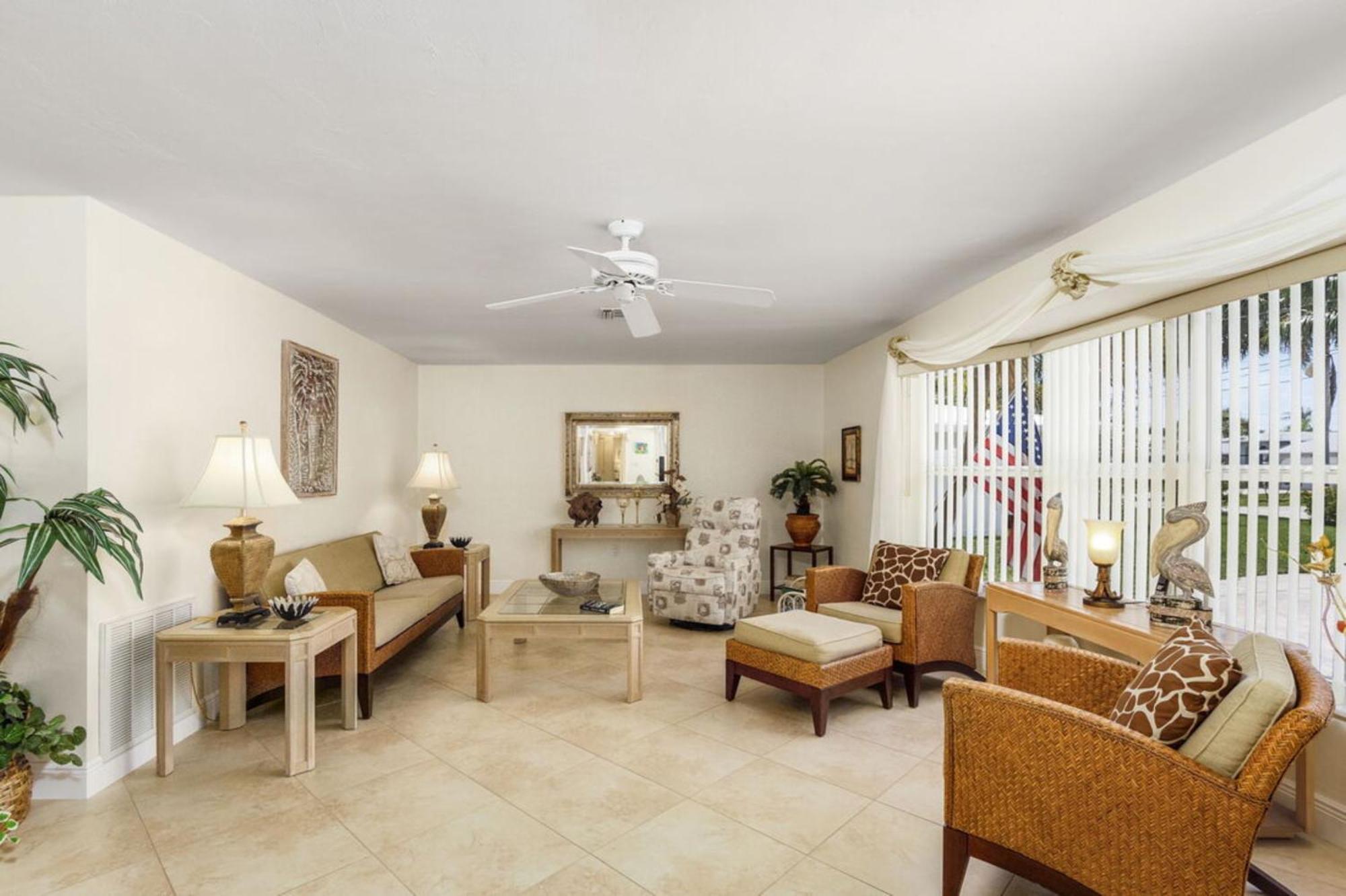 Villa Catalina Isles - Holidays In Paradise Cape Coral Eksteriør bilde