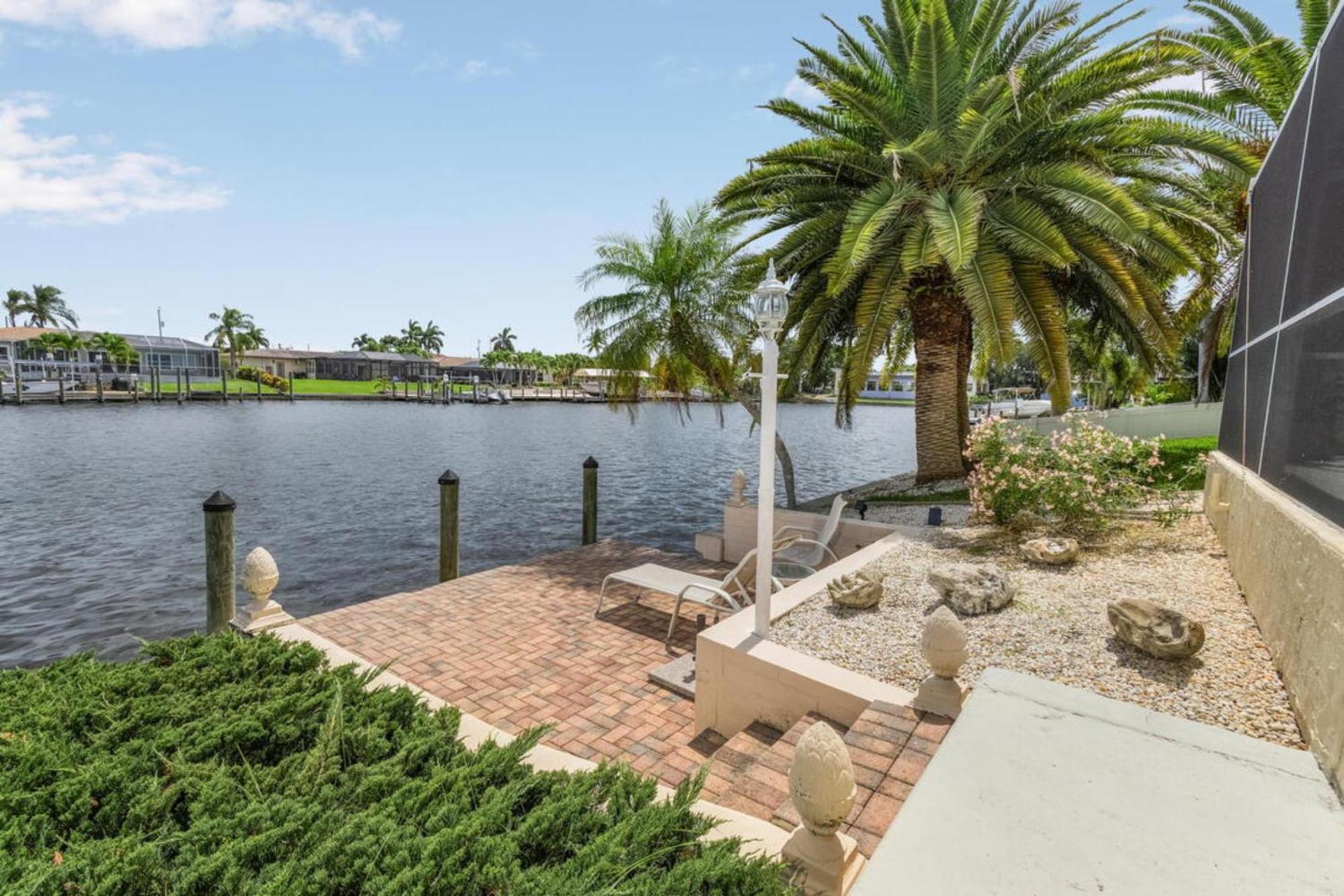 Villa Catalina Isles - Holidays In Paradise Cape Coral Eksteriør bilde