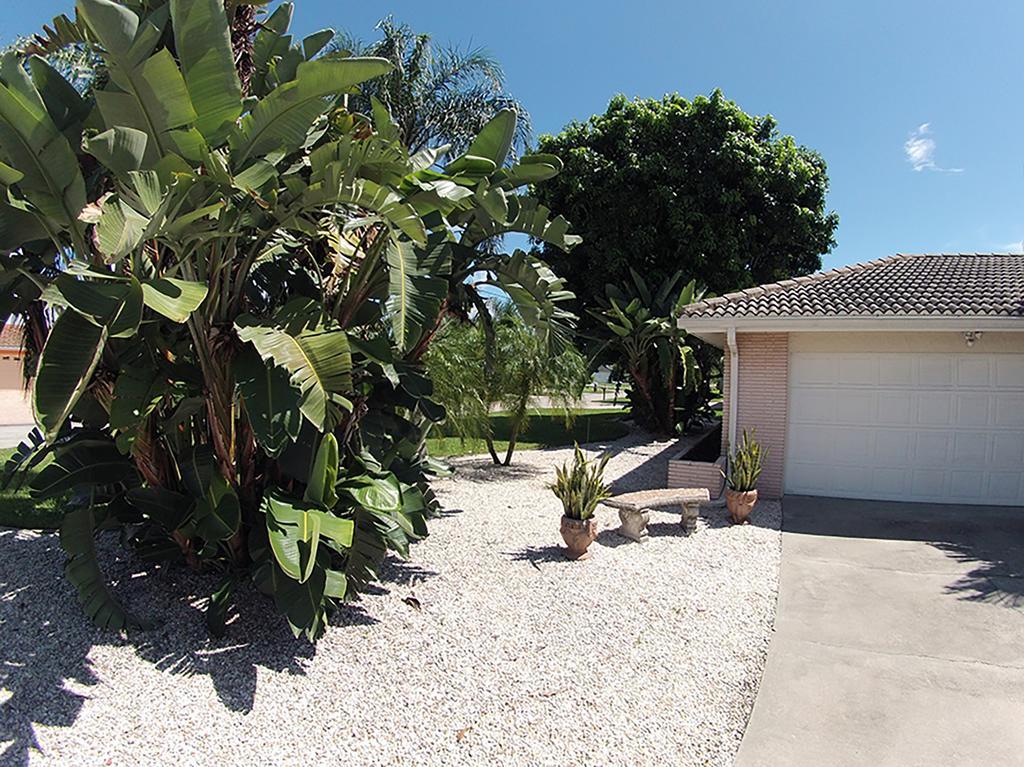 Villa Catalina Isles - Holidays In Paradise Cape Coral Eksteriør bilde