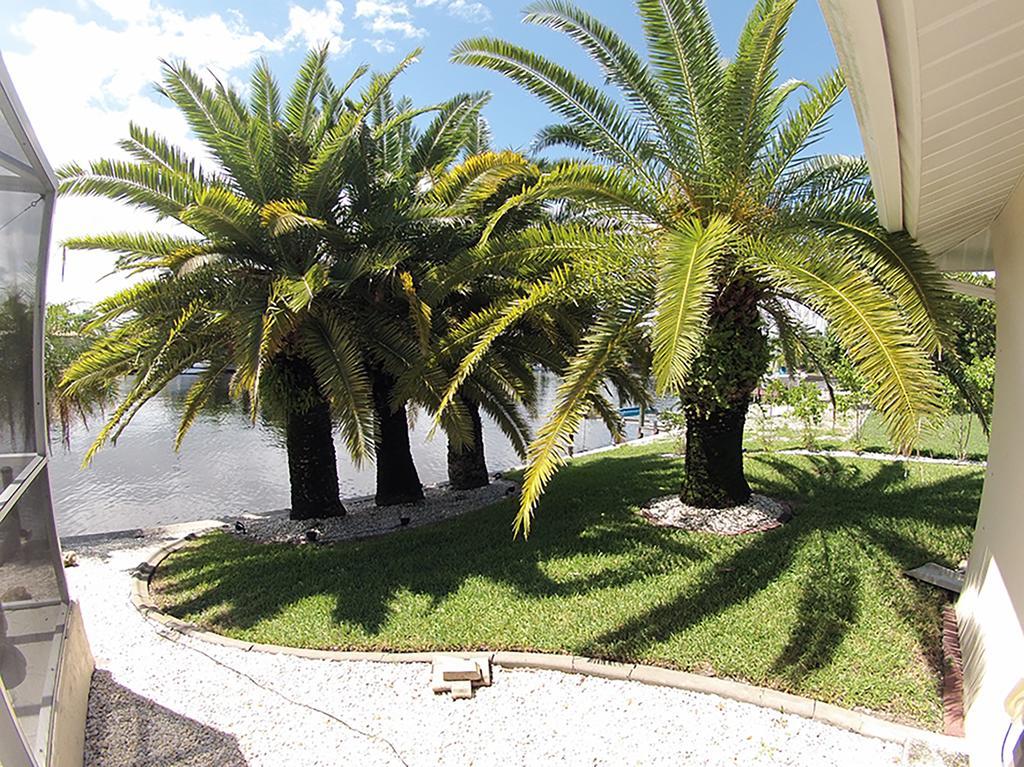 Villa Catalina Isles - Holidays In Paradise Cape Coral Eksteriør bilde